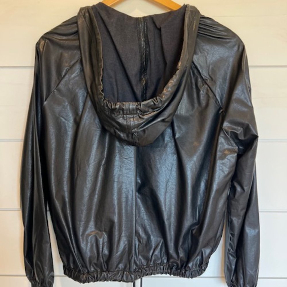 Bobi Jacket - Picture 2 of 4